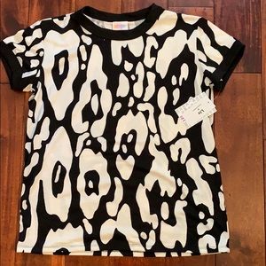 NWT Lularoe Liv Tee